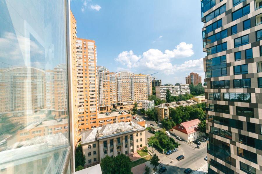 Квартира На Улице Деловая Kiev Esterno foto